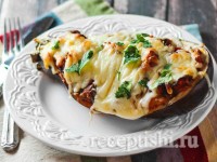 Баклажаны, фаршированные пиццей