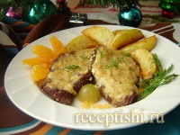 Говядина с сыром и бананами