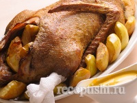 Гусь с яблоками в духовке (смаженый)