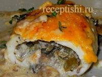 Кальмары, фаршированные грибами, с соусом Бешамель