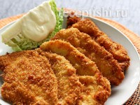 Куриный шницель в панировке