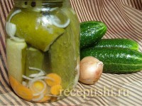 Огурцы, маринованные с морковью и луком