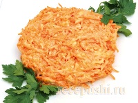 Острая закуска из моркови с сыром