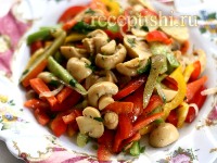 Овощной салат с маринованными грибами