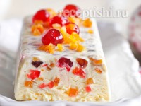 Паста творожная с изюмом и цукатами