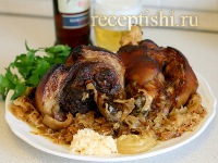 Рулька в пиве с кислой капустой