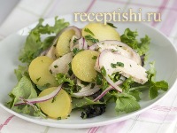 Салат с картофелем, курицей и зеленью