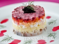 Салат Сельдь под шубой с луком и яйцом