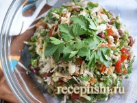 Салат с овощами, мясом и зеленью «Тбилиси»