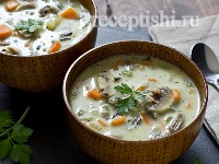 Суп из курицы с рисом и грибами