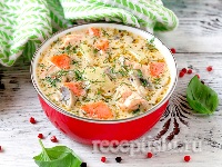Сырный суп с форелью и грибами